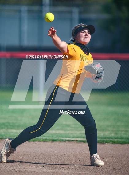 Thumbnail 1 in Del Oro @ Pleasant Grove photogallery.
