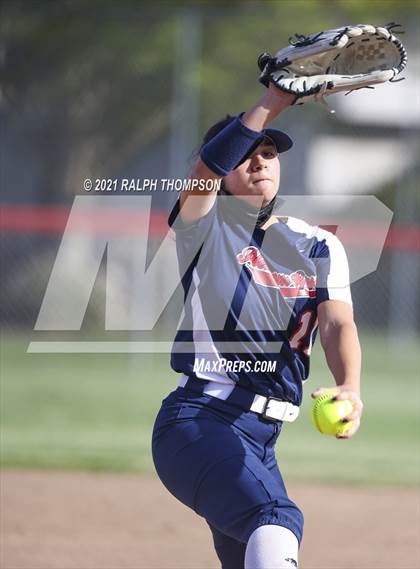 Thumbnail 1 in Del Oro @ Pleasant Grove photogallery.