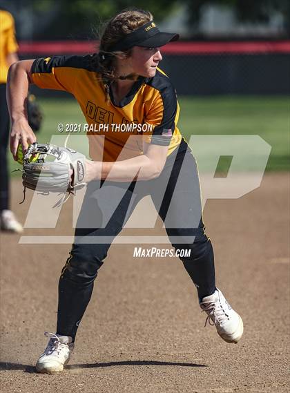 Thumbnail 1 in Del Oro @ Pleasant Grove photogallery.
