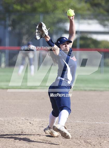 Thumbnail 1 in Del Oro @ Pleasant Grove photogallery.