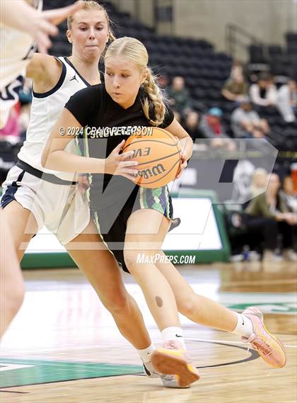 Thumbnail 3 in Ridgeline vs. Snow Canyon (UHSAA 4A Final) photogallery.