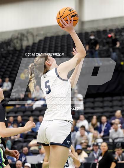 Thumbnail 1 in Ridgeline vs. Snow Canyon (UHSAA 4A Final) photogallery.