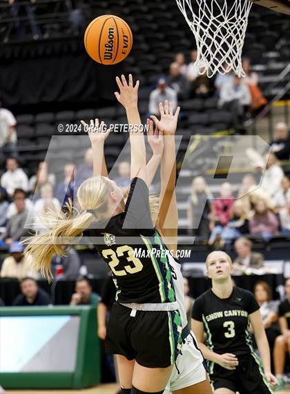Thumbnail 2 in Ridgeline vs. Snow Canyon (UHSAA 4A Final) photogallery.