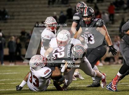 Thumbnail 3 in Pioneer vs East View (UIL 5A D2 Regional Playoff) photogallery.