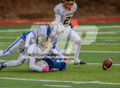 Thumbnail 3 in Pelham vs. Souhegan (NHIAA D2 Final) photogallery.
