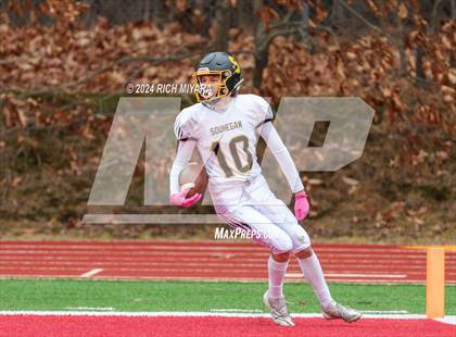 Thumbnail 2 in Pelham vs. Souhegan (NHIAA D2 Final) photogallery.