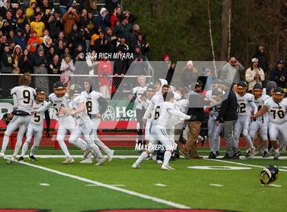 Thumbnail 2 in Pelham vs. Souhegan (NHIAA D2 Final) photogallery.