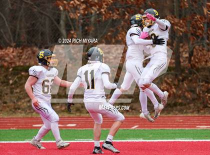 Thumbnail 1 in Pelham vs. Souhegan (NHIAA D2 Final) photogallery.