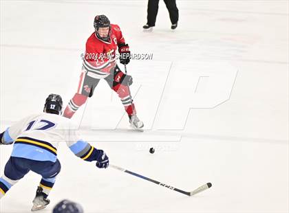 Thumbnail 3 in Valor Christian vs. Denver East - CHSAA 5A Quarterfinals photogallery.