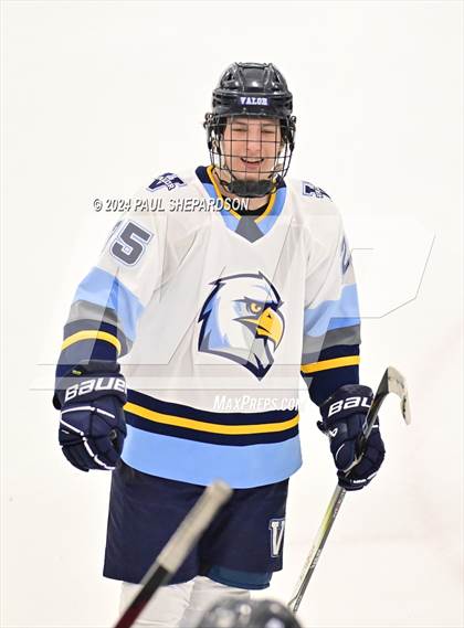 Thumbnail 2 in Valor Christian vs. Denver East - CHSAA 5A Quarterfinals photogallery.