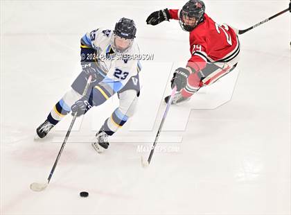 Thumbnail 3 in Valor Christian vs. Denver East - CHSAA 5A Quarterfinals photogallery.