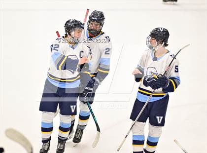 Thumbnail 3 in Valor Christian vs. Denver East - CHSAA 5A Quarterfinals photogallery.