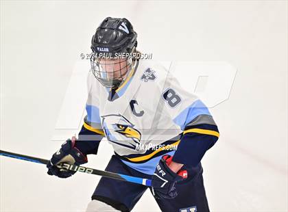 Thumbnail 2 in Valor Christian vs. Denver East - CHSAA 5A Quarterfinals photogallery.