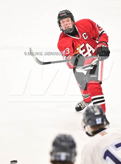 Thumbnail 2 in Valor Christian vs. Denver East - CHSAA 5A Quarterfinals photogallery.