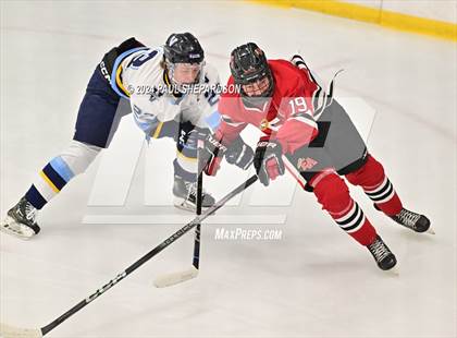 Thumbnail 3 in Valor Christian vs. Denver East - CHSAA 5A Quarterfinals photogallery.