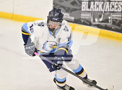 Thumbnail 3 in Valor Christian vs. Denver East - CHSAA 5A Quarterfinals photogallery.