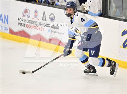 Thumbnail 3 in Valor Christian vs. Denver East - CHSAA 5A Quarterfinals photogallery.