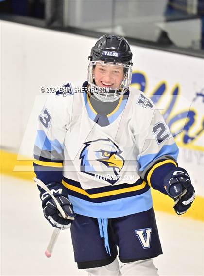 Thumbnail 2 in Valor Christian vs. Denver East - CHSAA 5A Quarterfinals photogallery.