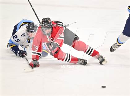 Thumbnail 3 in Valor Christian vs. Denver East - CHSAA 5A Quarterfinals photogallery.