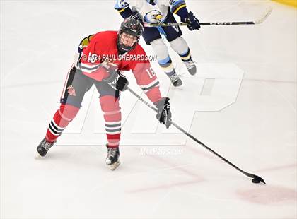 Thumbnail 3 in Valor Christian vs. Denver East - CHSAA 5A Quarterfinals photogallery.