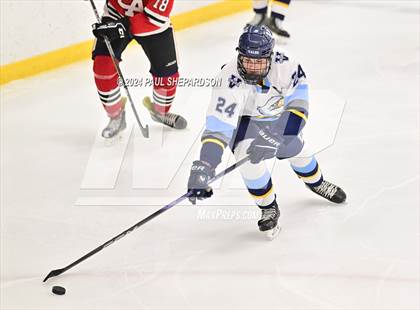 Thumbnail 1 in Valor Christian vs. Denver East - CHSAA 5A Quarterfinals photogallery.
