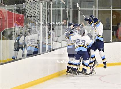 Thumbnail 1 in Valor Christian vs. Denver East - CHSAA 5A Quarterfinals photogallery.