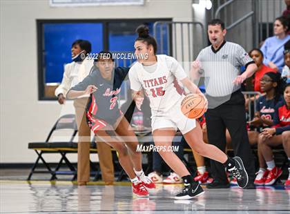 Thumbnail 2 in Jacksonville vs. Marion (AAA 5A State Playoffs) photogallery.