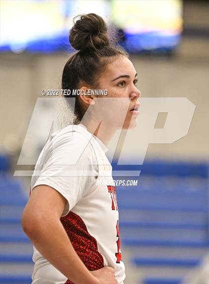 Thumbnail 3 in Jacksonville vs. Marion (AAA 5A State Playoffs) photogallery.