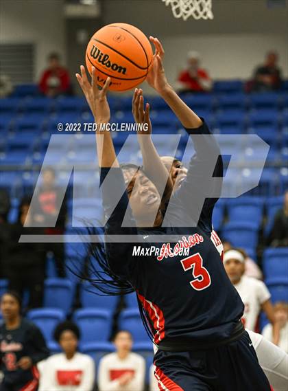 Thumbnail 2 in Jacksonville vs. Marion (AAA 5A State Playoffs) photogallery.