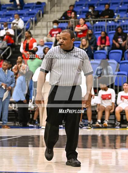 Thumbnail 3 in Jacksonville vs. Marion (AAA 5A State Playoffs) photogallery.