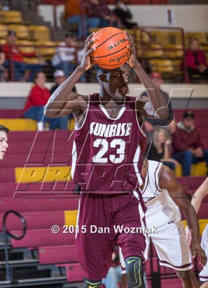 Thumbnail 2 in Sunrise Christian Academy vs. Bridgeport (Fantasy of Lights) photogallery.