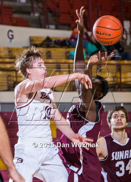 Thumbnail 2 in Sunrise Christian Academy vs. Bridgeport (Fantasy of Lights) photogallery.