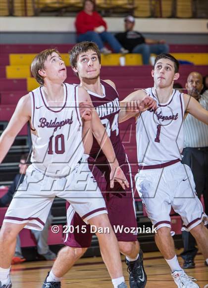 Thumbnail 2 in Sunrise Christian Academy vs. Bridgeport (Fantasy of Lights) photogallery.