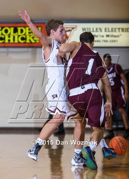 Thumbnail 2 in Sunrise Christian Academy vs. Bridgeport (Fantasy of Lights) photogallery.