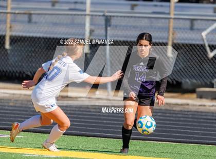 Thumbnail 3 in Bellevue East vs. Kearney photogallery.