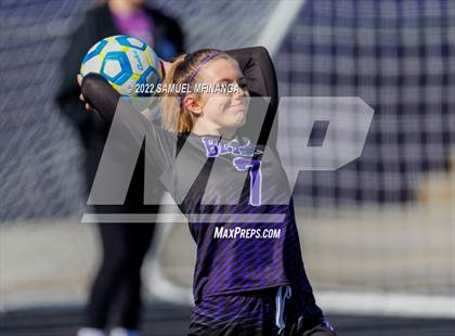 Thumbnail 1 in Bellevue East vs. Kearney photogallery.