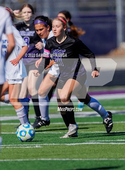 Thumbnail 3 in Bellevue East vs. Kearney photogallery.