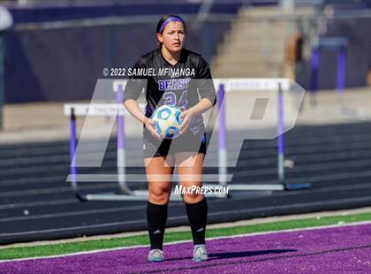 Thumbnail 2 in Bellevue East vs. Kearney photogallery.
