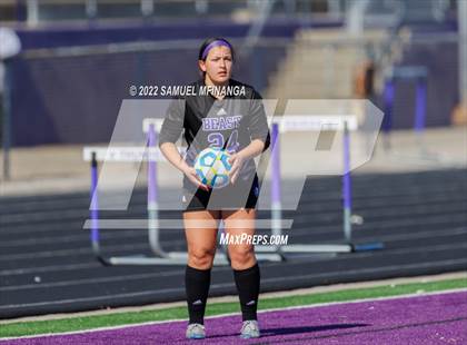 Thumbnail 1 in Bellevue East vs. Kearney photogallery.