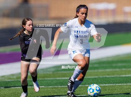 Thumbnail 2 in Bellevue East vs. Kearney photogallery.