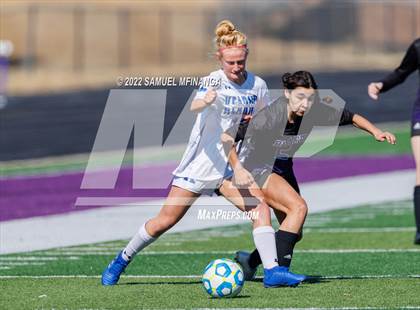 Thumbnail 1 in Bellevue East vs. Kearney photogallery.