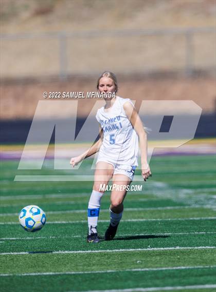 Thumbnail 2 in Bellevue East vs. Kearney photogallery.
