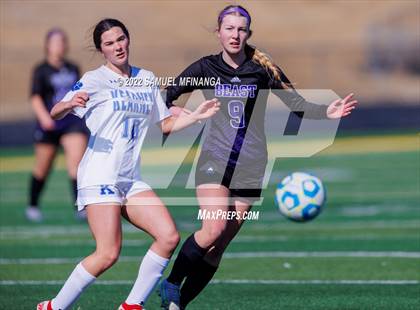 Thumbnail 2 in Bellevue East vs. Kearney photogallery.
