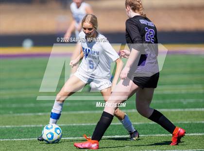 Thumbnail 2 in Bellevue East vs. Kearney photogallery.