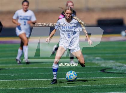 Thumbnail 1 in Bellevue East vs. Kearney photogallery.
