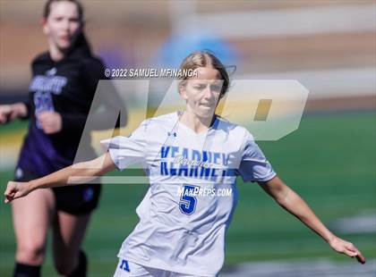 Thumbnail 3 in Bellevue East vs. Kearney photogallery.