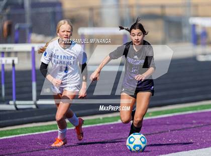 Thumbnail 2 in Bellevue East vs. Kearney photogallery.