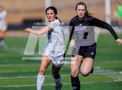 Thumbnail 2 in Bellevue East vs. Kearney photogallery.