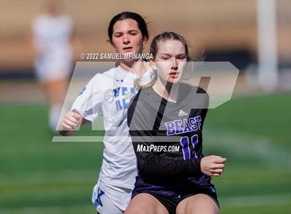 Thumbnail 2 in Bellevue East vs. Kearney photogallery.