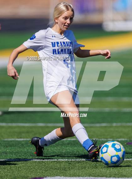 Thumbnail 1 in Bellevue East vs. Kearney photogallery.